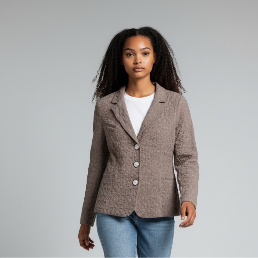 Frank Walder fitted, textured, stretchy blazer, light  brown w blue tones…